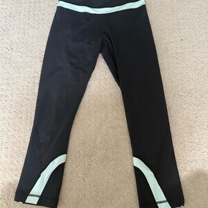 Lululemon Athletica Black and mint green Leggings with Stretchy Fit
